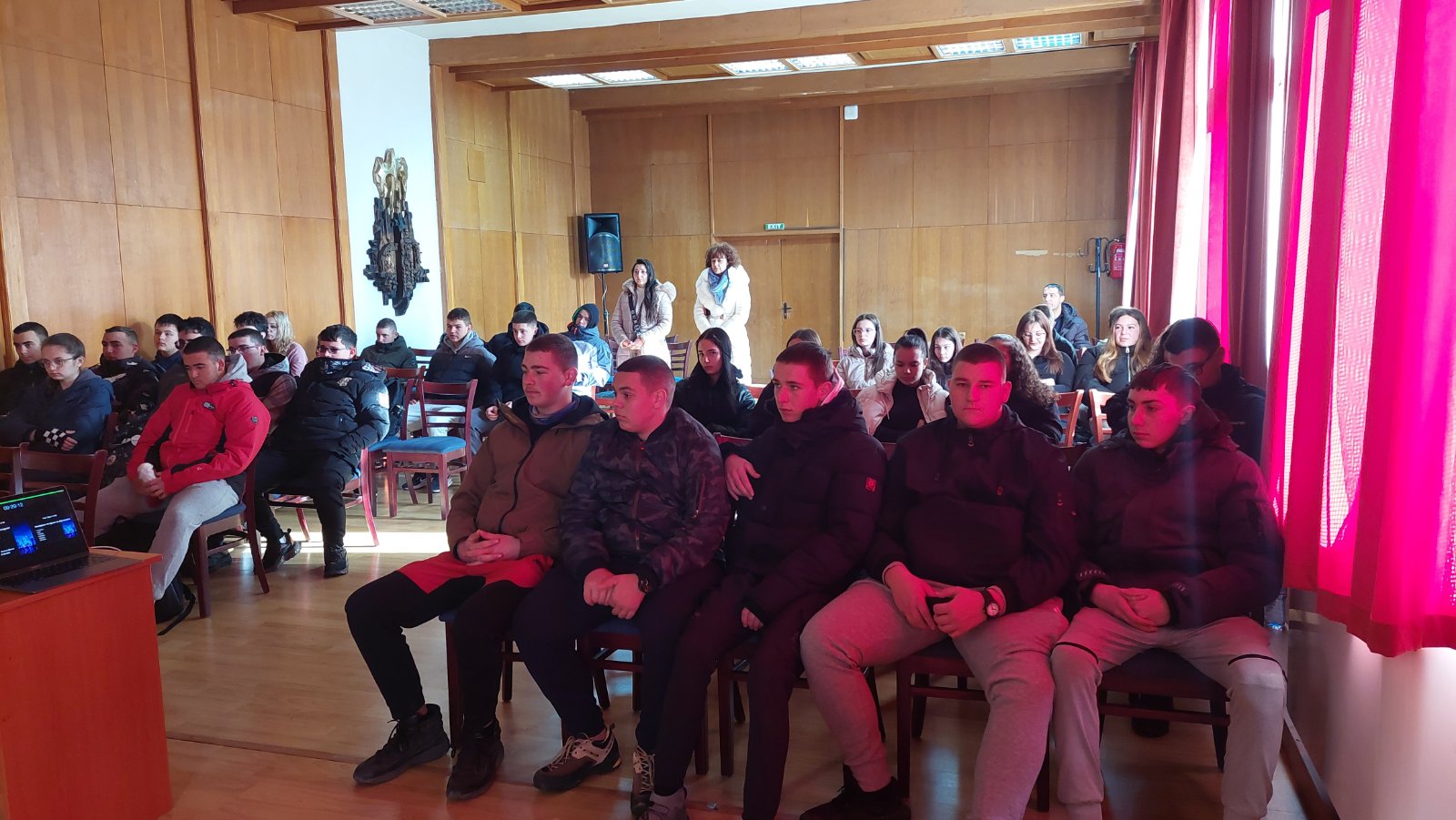 Търсене на истината в света на дезинформацията